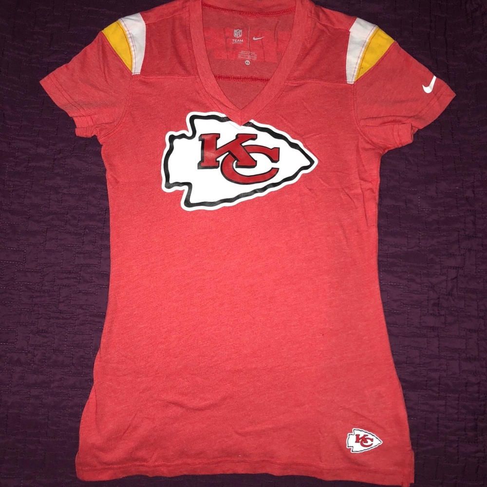 NIKE Kansas City Chiefs Women T-Shirt 🏈